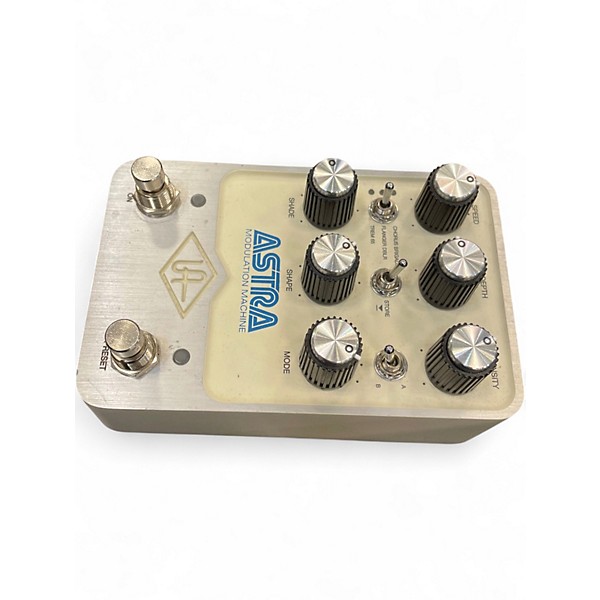 Used Universal Audio Astra Modulation Machine Effect Pedal