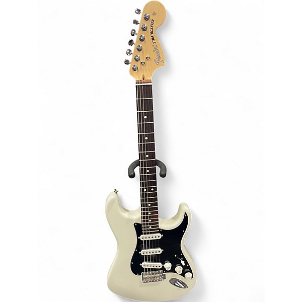 Used Fender American Performer Stratocaster SSS Alpine White Solid Body Electric Guitar