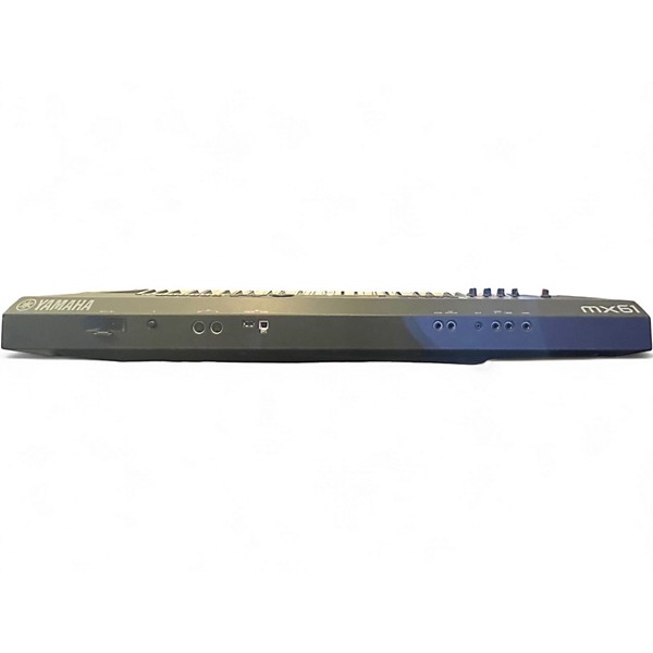 Used Yamaha MX61 61 Key Keyboard Workstation
