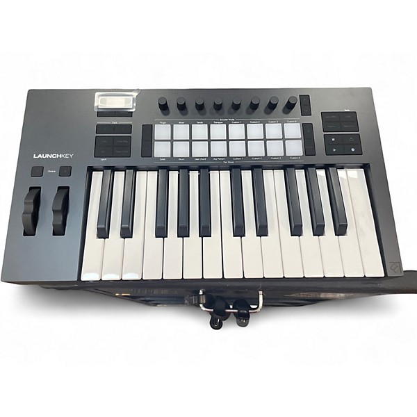 Used Novation Launchkey 25 Key MIDI Controller