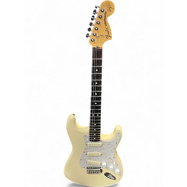 Used Fender RICHIE BLACKMORE SIGNATURE STRATOCASTER Cream Solid Body Electric Guitar