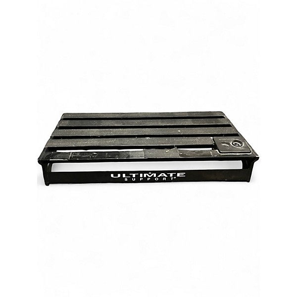 Used Ultimate Support GSK500 W/ Hard Case Pedal Board