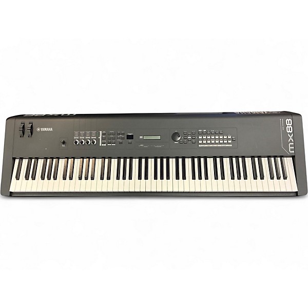 Used Yamaha MX88BK Synthesizer
