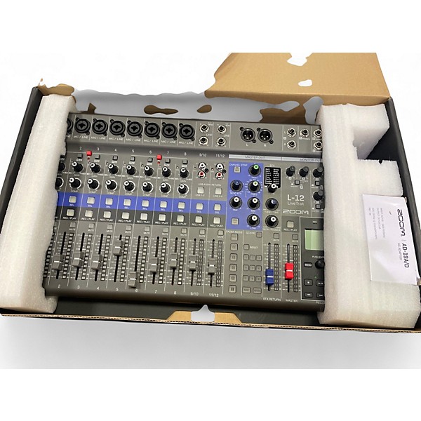 Used Zoom LiveTrak L-12 12-Channel Digital Mixer Digital Mixer