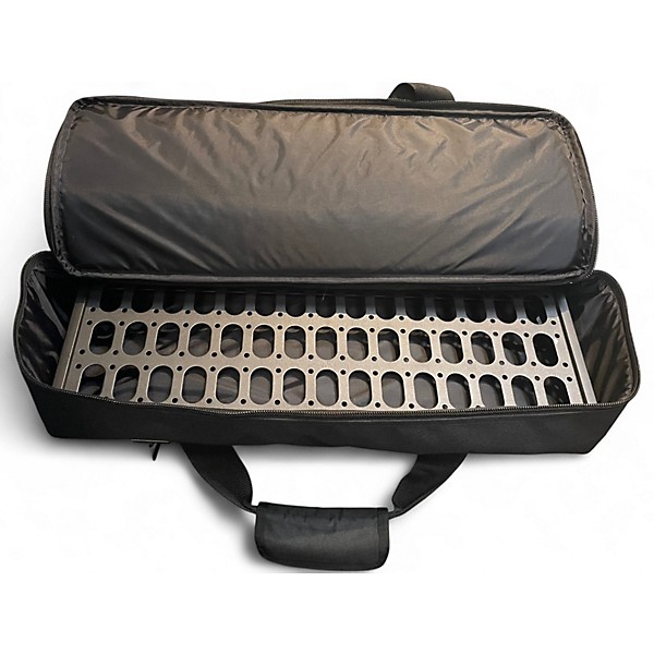 Used Livewire PB300 Club Pedalboard Pedal Board