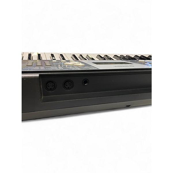 Used Yamaha YPT230 61 Key Portable Keyboard
