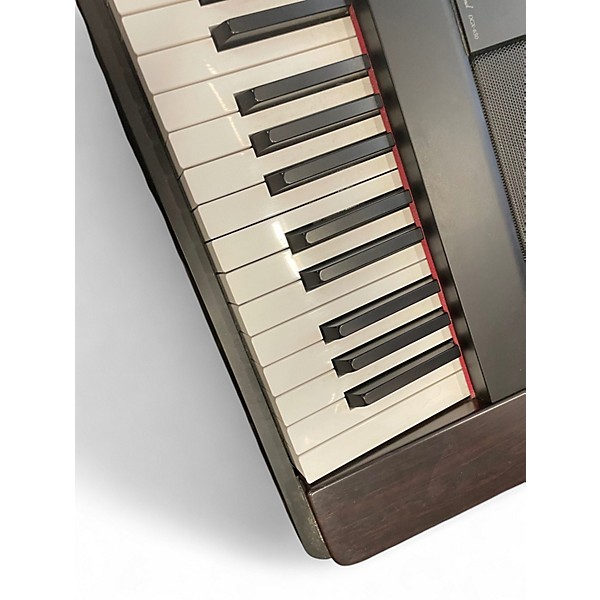Used Yamaha DGX650 88 Key Portable Keyboard