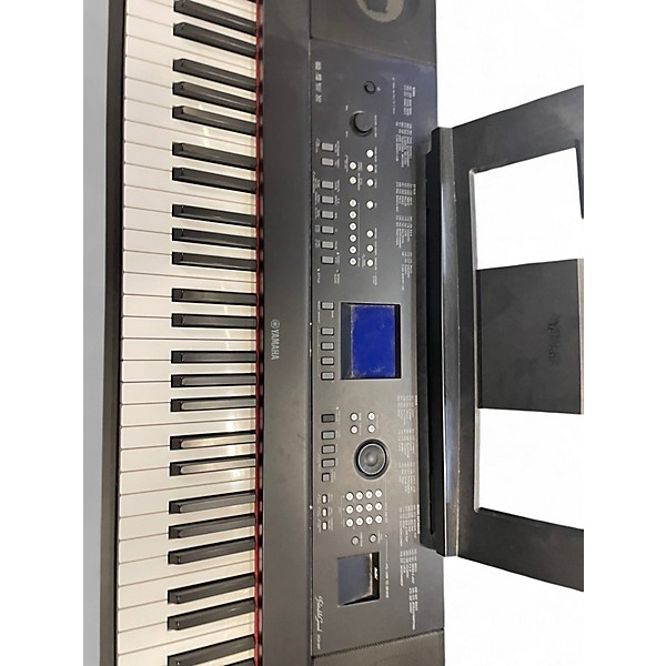 Used Yamaha DGX650 88 Key Portable Keyboard