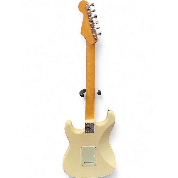 Used Fender American Original 60s Stratocaster Alpine White Solid Body Electric Guitar
