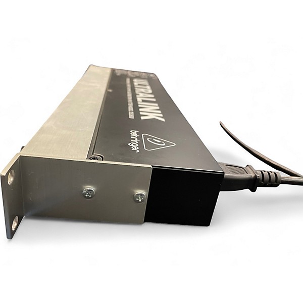 Used Behringer Ultralink DS2800 Signal Processor