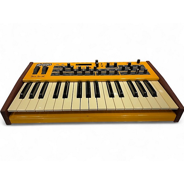 Used Dave Smith Instruments mopho Synthesizer
