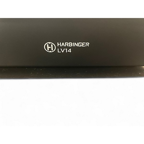 Used Harbinger LV14 Powered Mixer