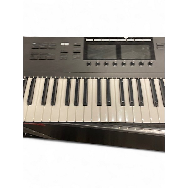 Used Native Instruments Komplete Kontrol S61 MK2 MIDI Controller
