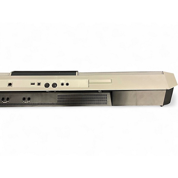Used Yamaha PRSS710 Arranger Keyboard