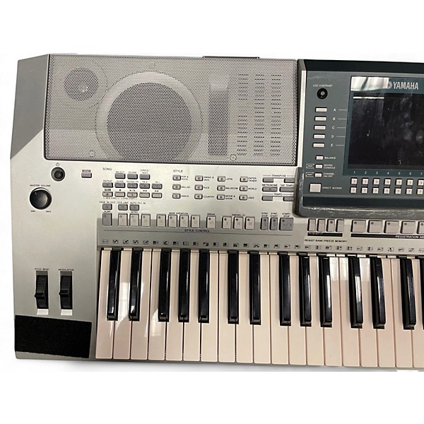 Used Yamaha PRSS710 Arranger Keyboard
