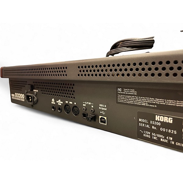 Used KORG D3200