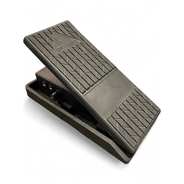 Used Behringer FCV100 Volume Modulation Sustain Pedal
