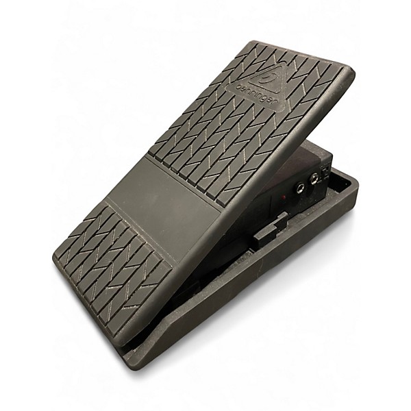 Used Behringer FCV100 Volume Modulation Sustain Pedal