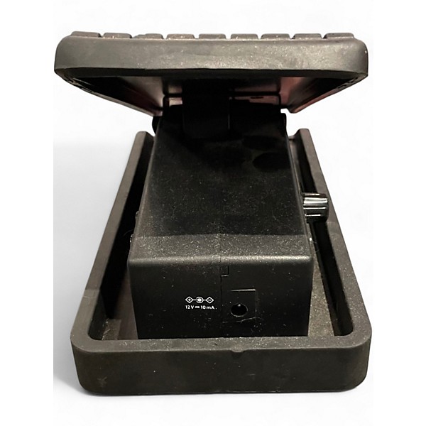 Used Behringer FCV100 Volume Modulation Sustain Pedal