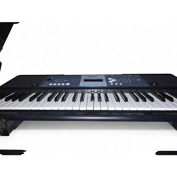 Used Yamaha YPT230 61 Key Portable Keyboard
