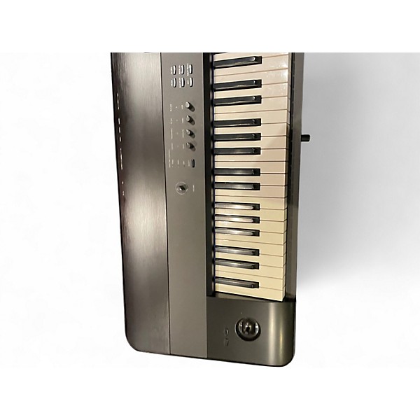 Used KORG Krome 88 Key Keyboard Workstation