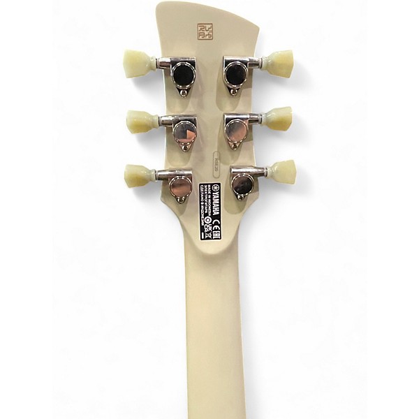 Used Yamaha REVSTAR RSE20 White Solid Body Electric Guitar