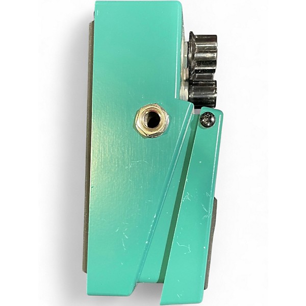 Used BOSS TR2 Tremolo Effect Pedal