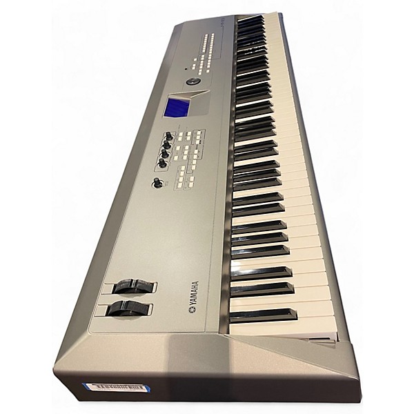 Used Yamaha MM8 88 Key Synthesizer