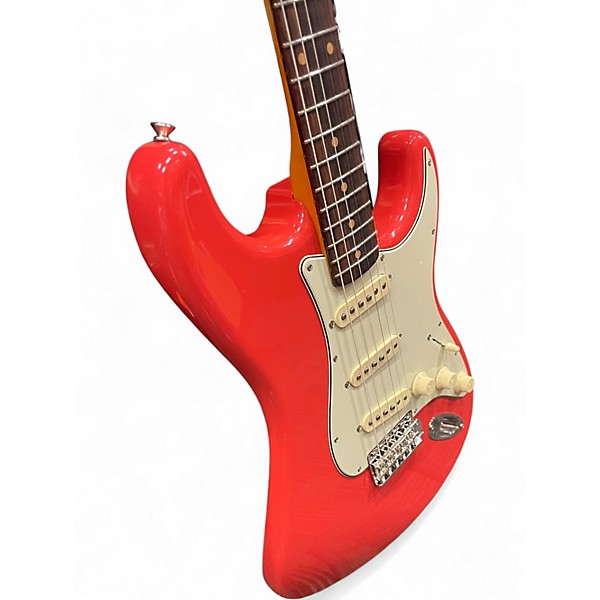 Used Fender 1961 AMERICAN VINTAGE II STRATOCASTER Fiesta Red Solid Body Electric Guitar