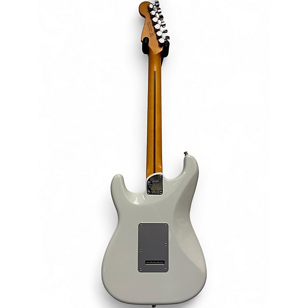 Used Fender American Ultra II Stratocaster White Solid Body Electric Guitar