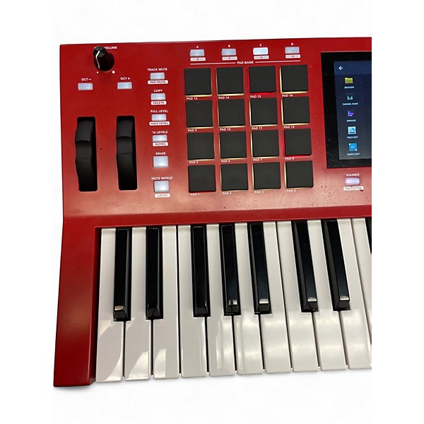 Used Akai Professional MPC KEY 37 Arranger Keyboard