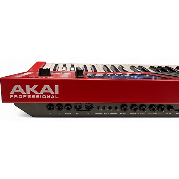Used Akai Professional MPC KEY 37 Arranger Keyboard
