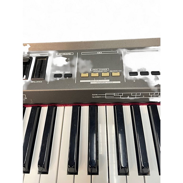 Used Roland RD200 Synthesizer