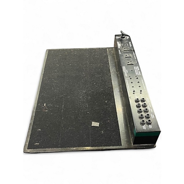 Used Furman SPB-8 Pedal Board