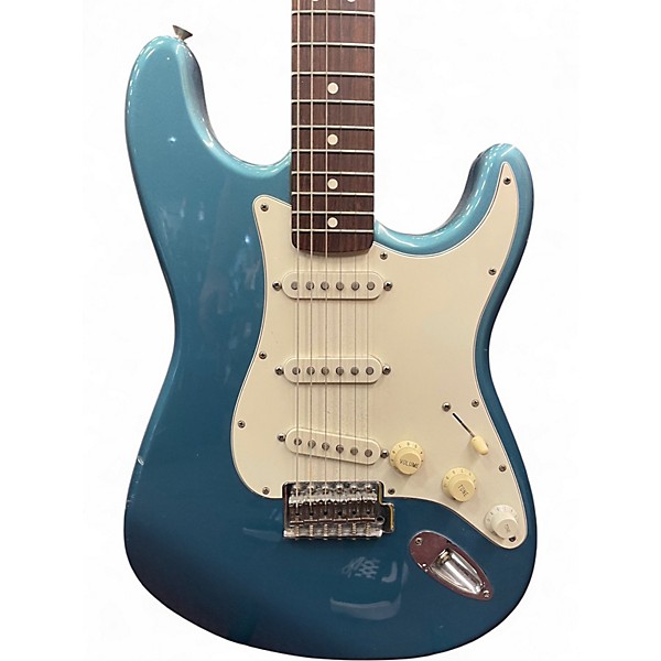 Used Fender Standard Stratocaster Lake Placid Blue Solid Body Electric Guitar