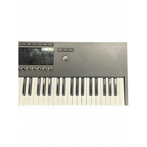 Used Native Instruments KONTROL S61 MK3 MIDI Controller