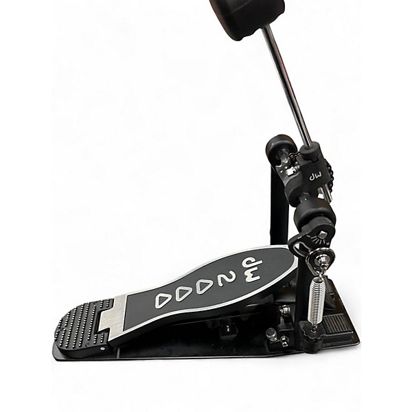 Used DW 2000 Series Single Single Bass Drum Pedal