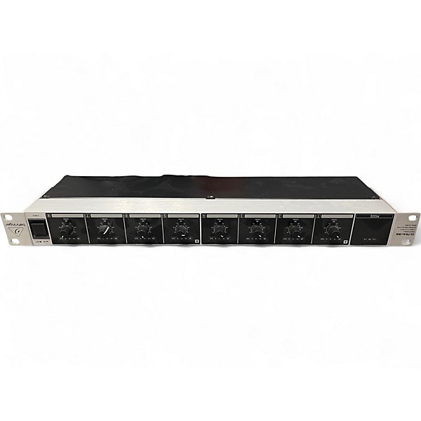 Used Behringer Ultralink DS2800 Signal Processor