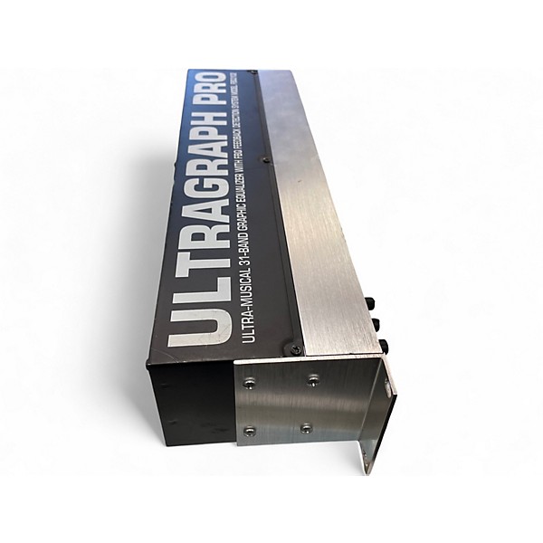 Used Behringer ULTRAGRAPH PRO FBQ3102 Equalizer