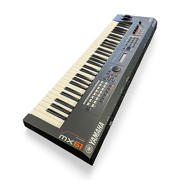 Used Yamaha MX61 61 Key Keyboard Workstation