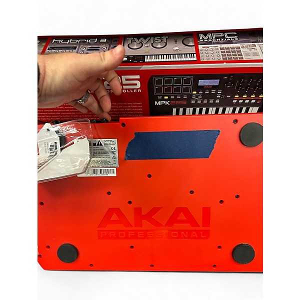 Used Akai Professional MPK225 25-Key MIDI Controller
