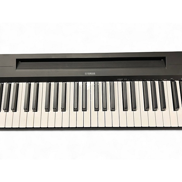 Used Yamaha P143 Digital Piano