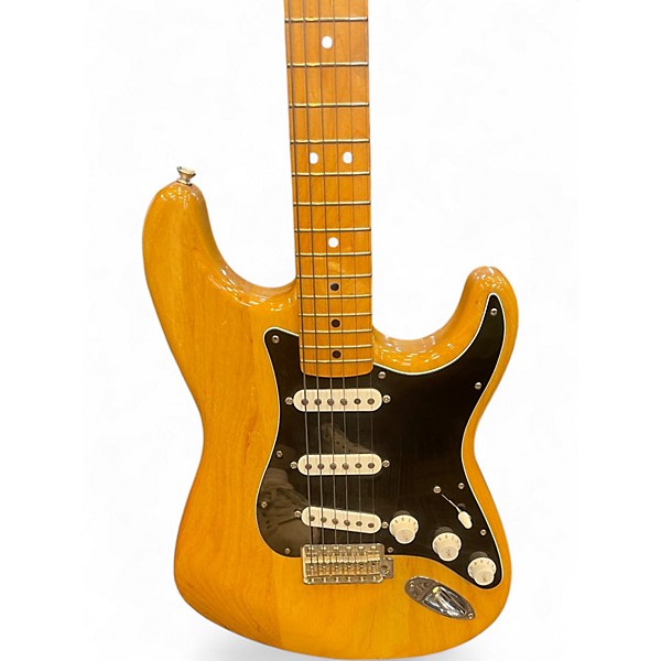 Used Fender MM Classics Series 70's Strat Natural Solid Body Electric Guitar