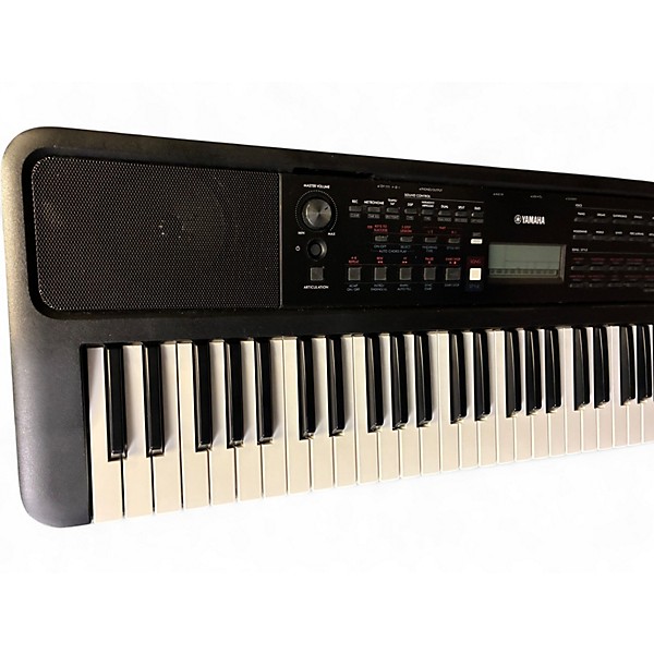 Used Yamaha PSR-E383 Arranger Keyboard