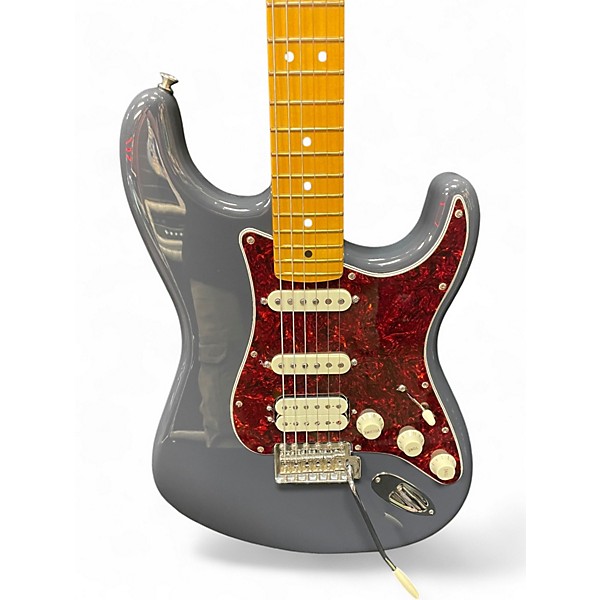 Used Fender American Classic Stratocaster HHS faded black Black Solid Body Electric Guitar
