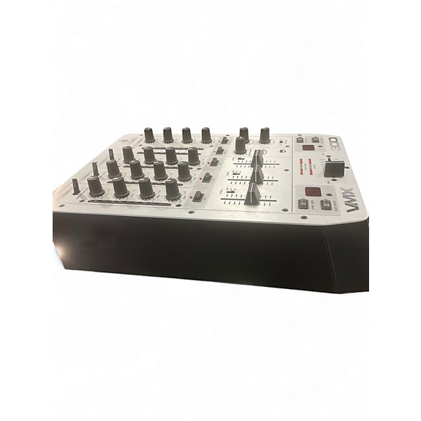 Used Behringer VMX300 3-Channel Pro Scratch DJ Mixer