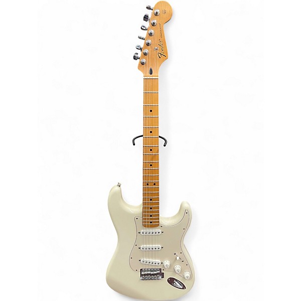 Used Starcaster by Fender Stratocaster Olympic White Solid Body Electric Guitar