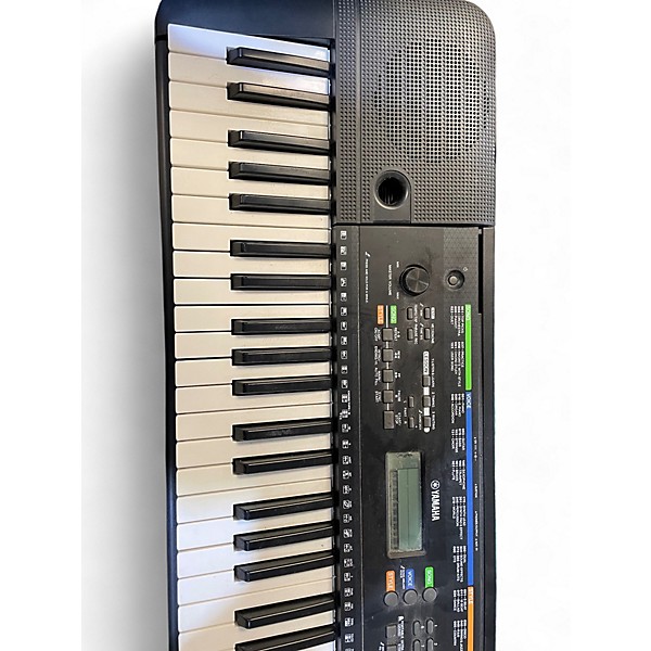 Used Yamaha 2503 Keyboard Workstation