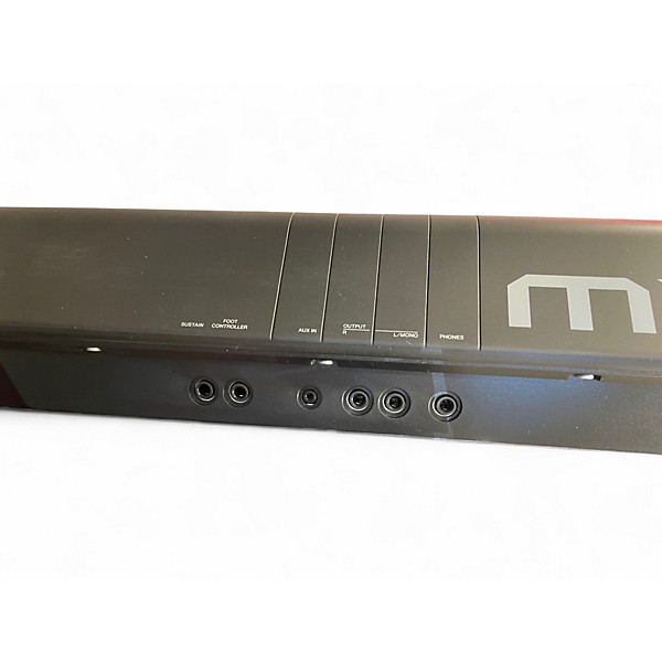 Used Yamaha MX88BK Synthesizer