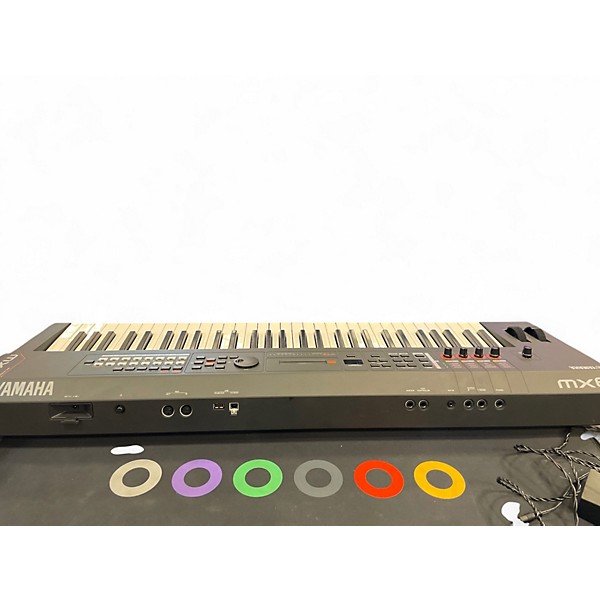 Used Yamaha MX61 61 Key Keyboard Workstation